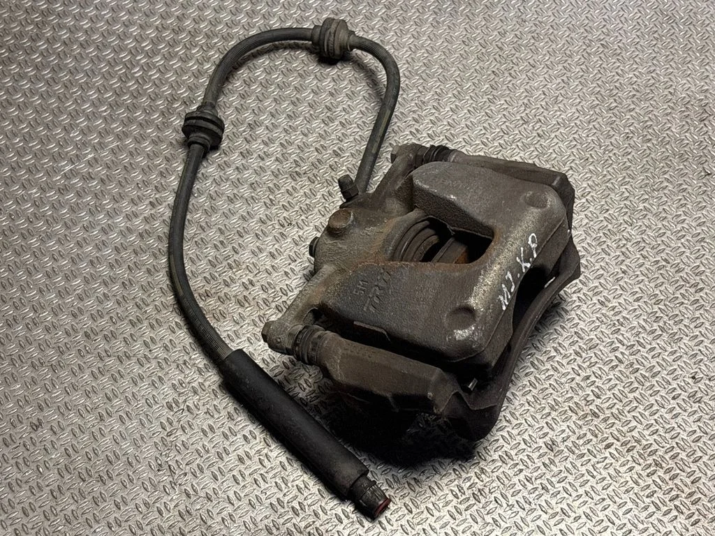 Front brake caliper 0931