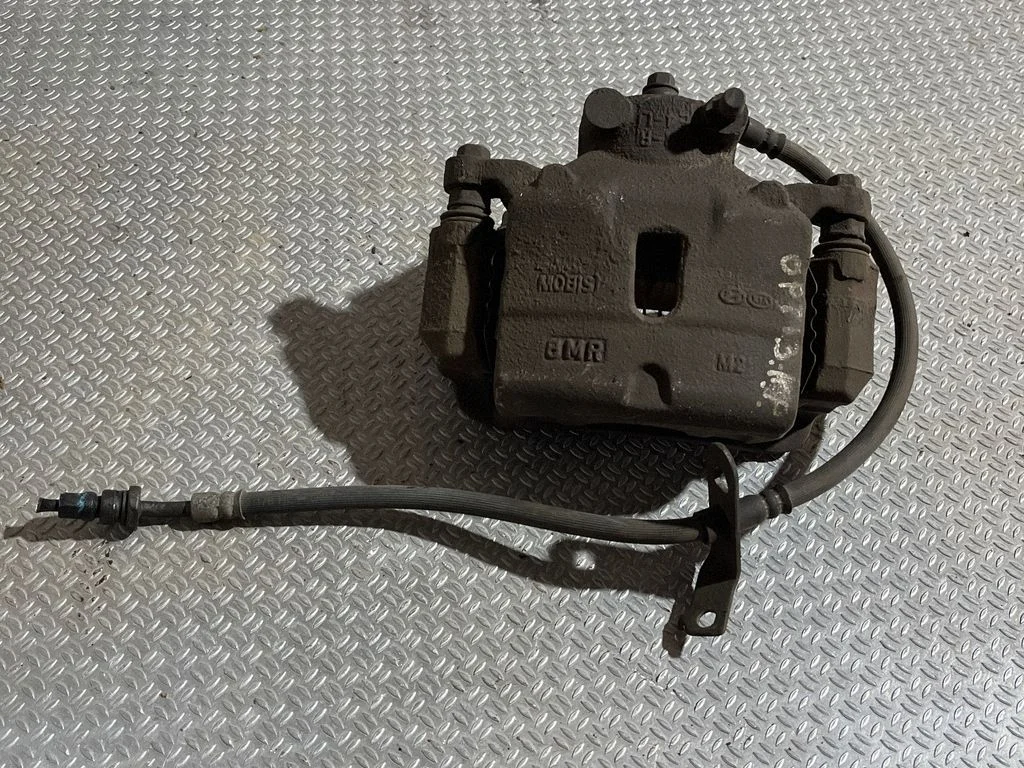 Front brake caliper – front left