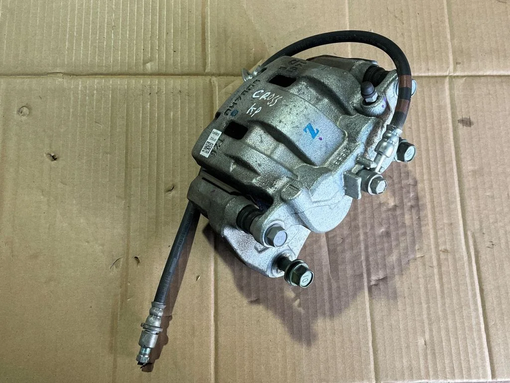 Zacisk hamulcowy przedni 26292FN030