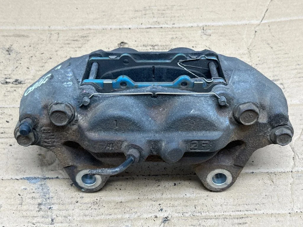 Front brake caliper 4773060350