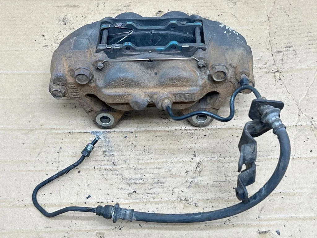 Front brake caliper 4775060350