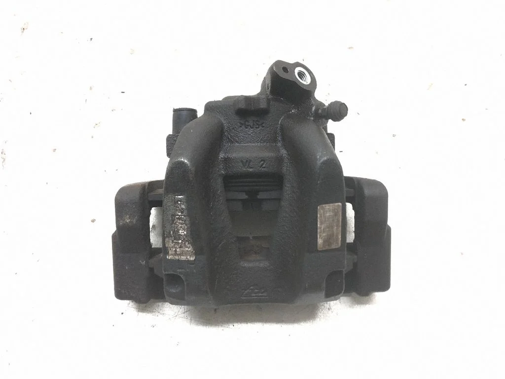 Front brake caliper – front left