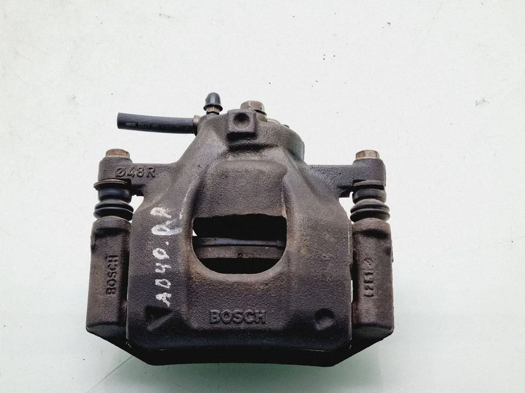Priekšējais bremžu suports 477300H010
