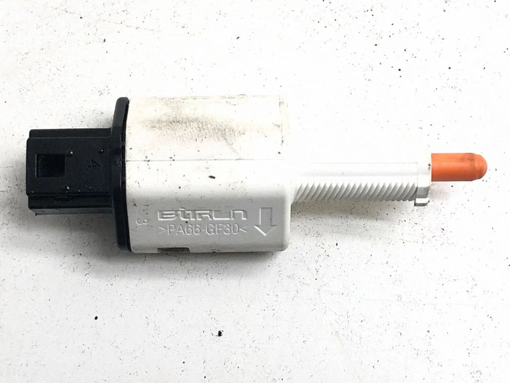 Brake pedal sensor switch 253200005R