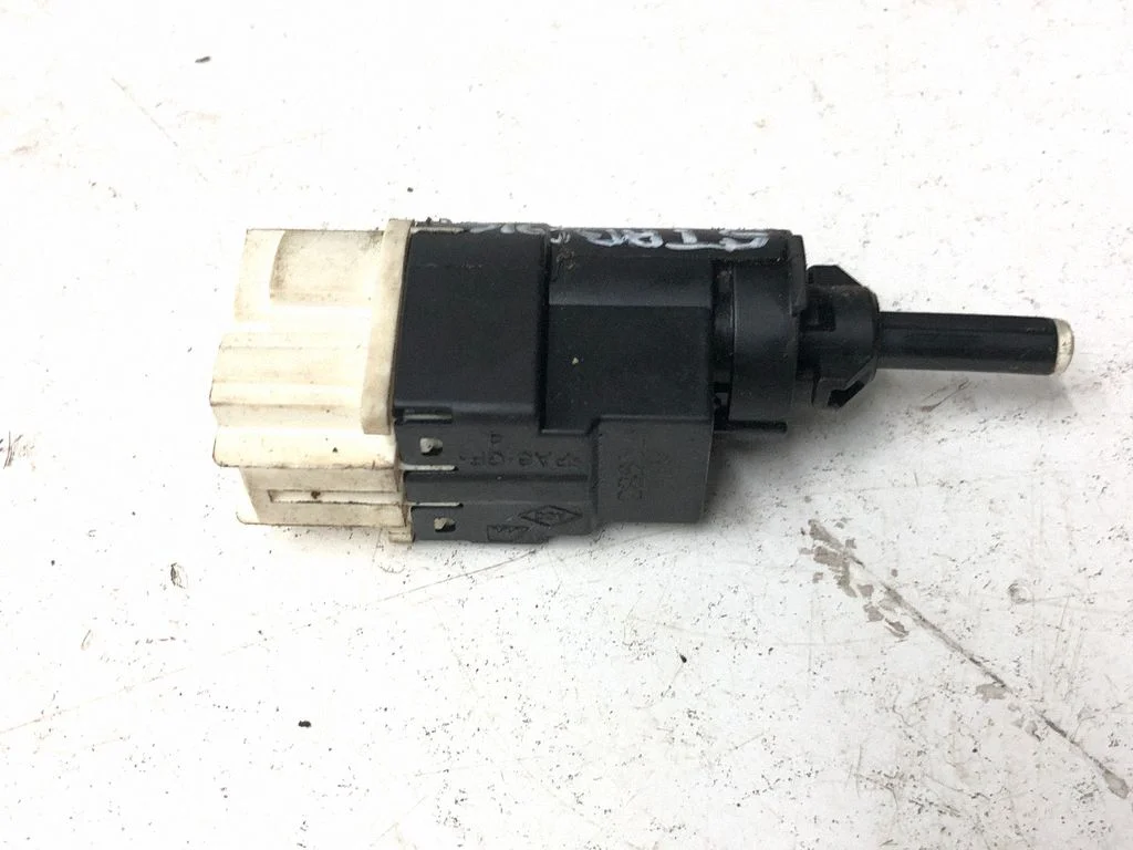 Brake pedal sensor switch 253206170R