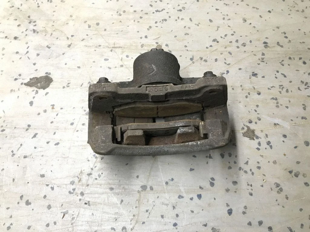 Front brake caliper 96639589