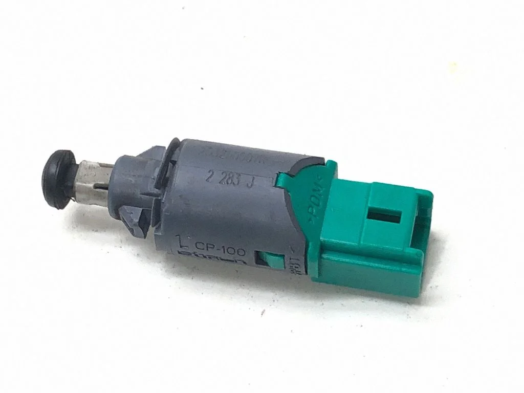Brake pedal sensor switch 253250007R