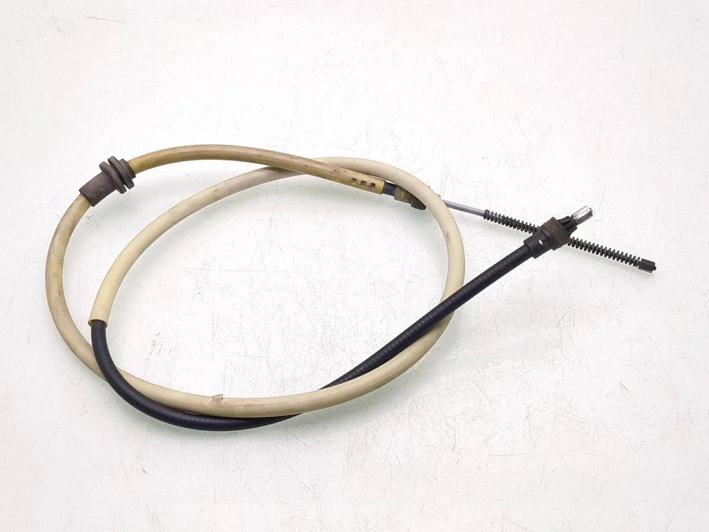 Handbrake/parking brake wiring cable
