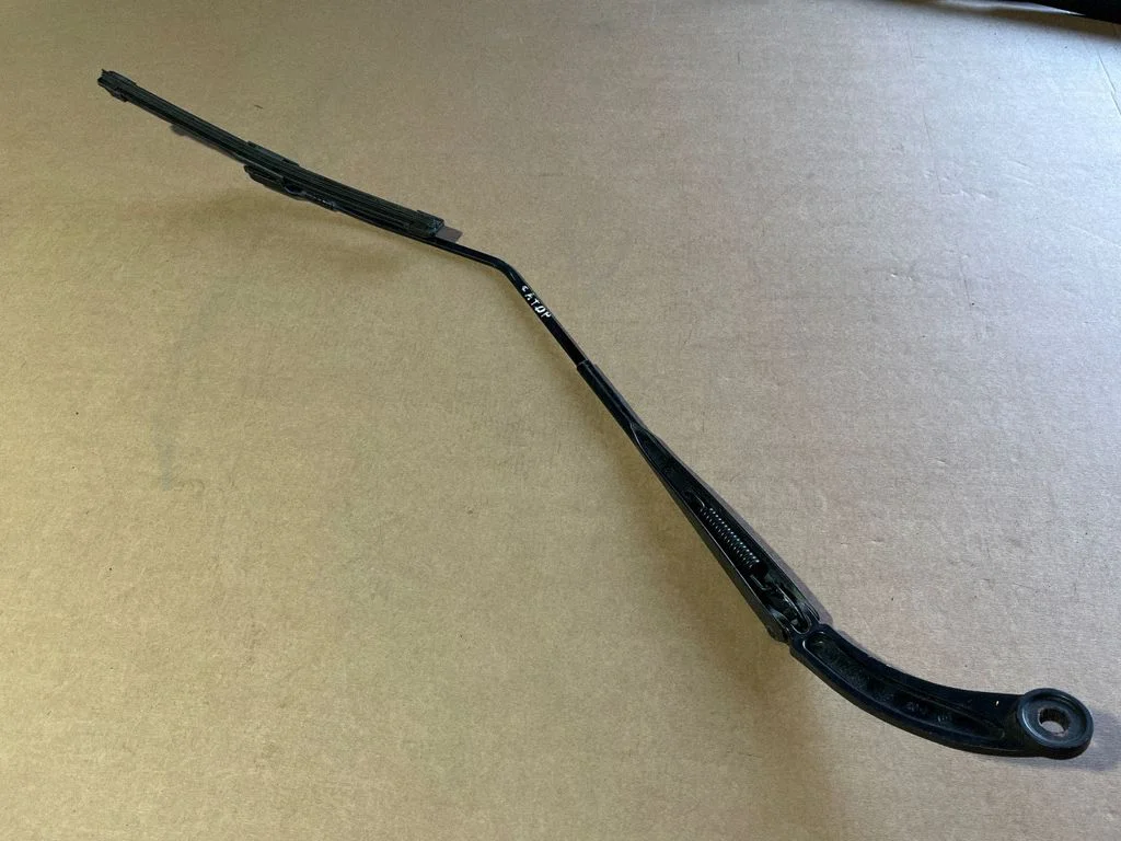 Front wiper blade arm 288866528R – Renault Captur (2013-2020)
