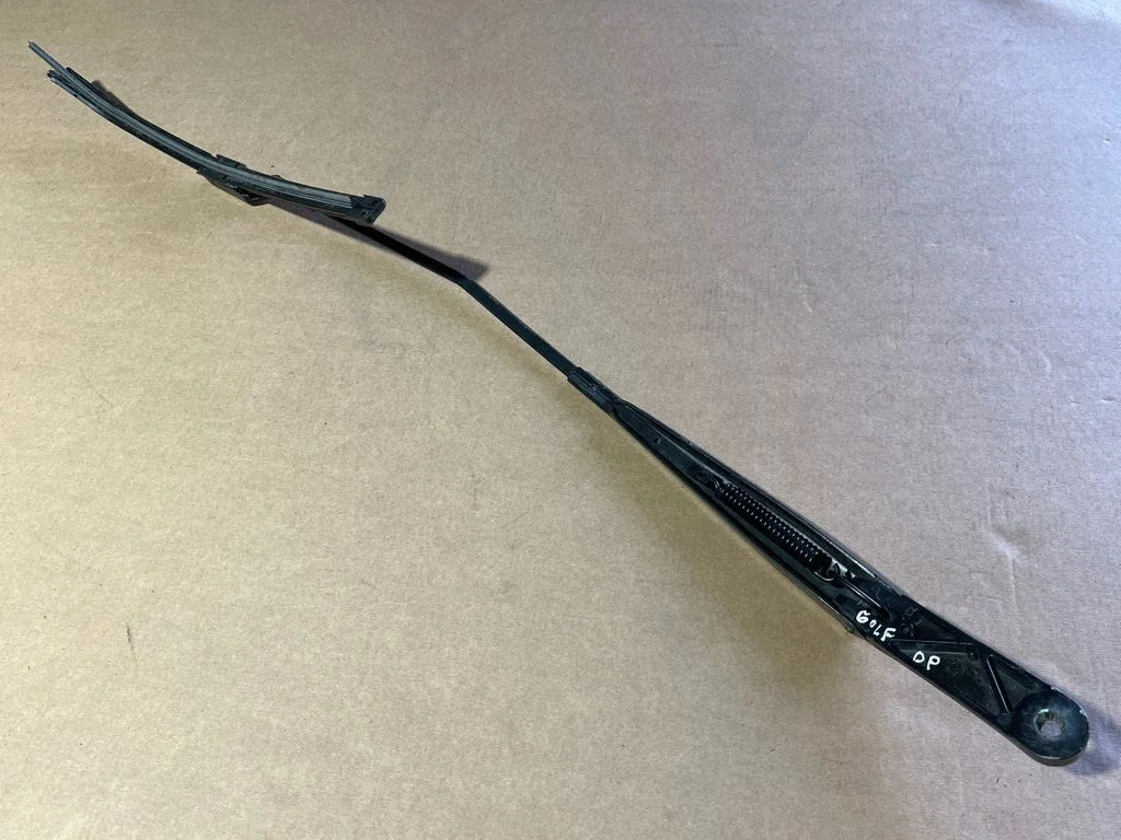 Priekšējā stikla tīrītāja svira 5G1955410