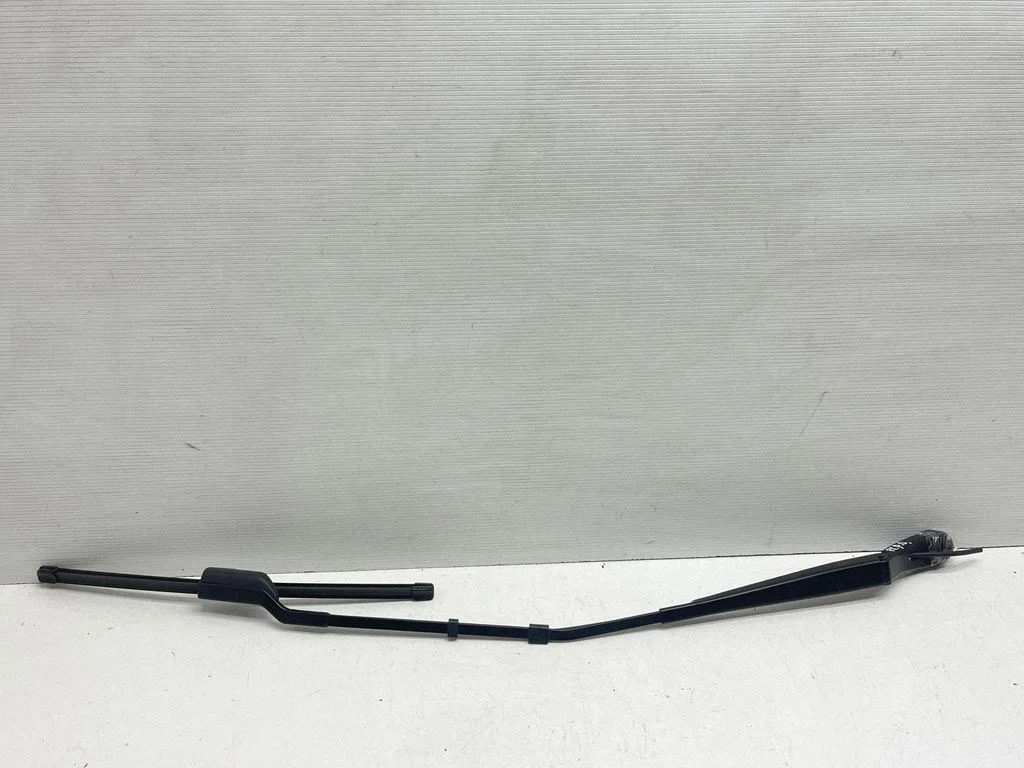 Windshield/front glass wiper blade 97036203111