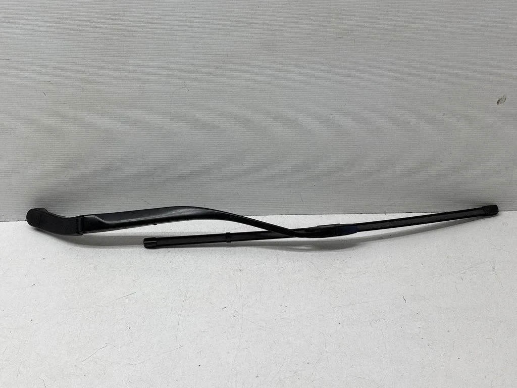 Windshield/front glass wiper blade 68505531AA