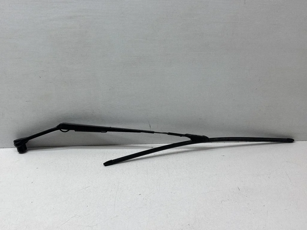 Windshield/front glass wiper blade 9120