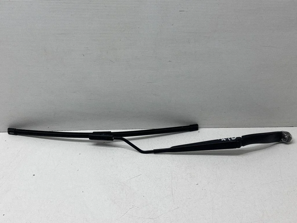 Windshield/front glass wiper blade 288819391R