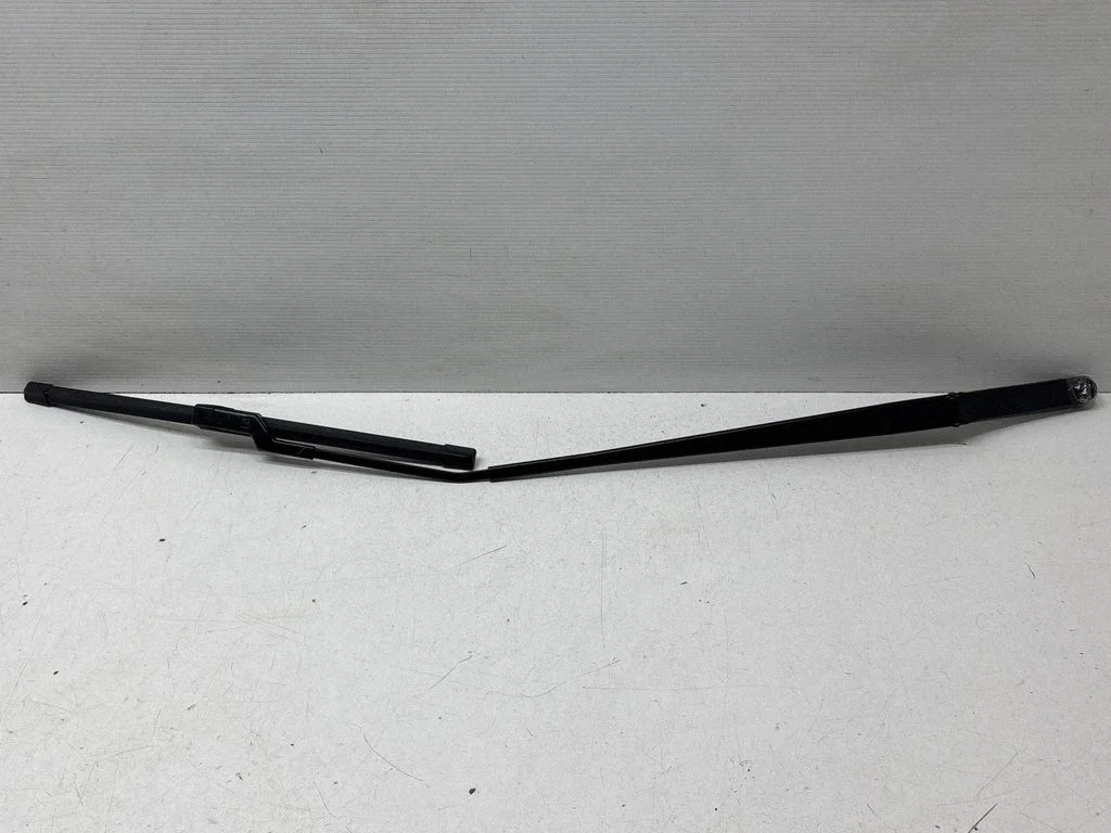 Windshield/front glass wiper blade 11B955410