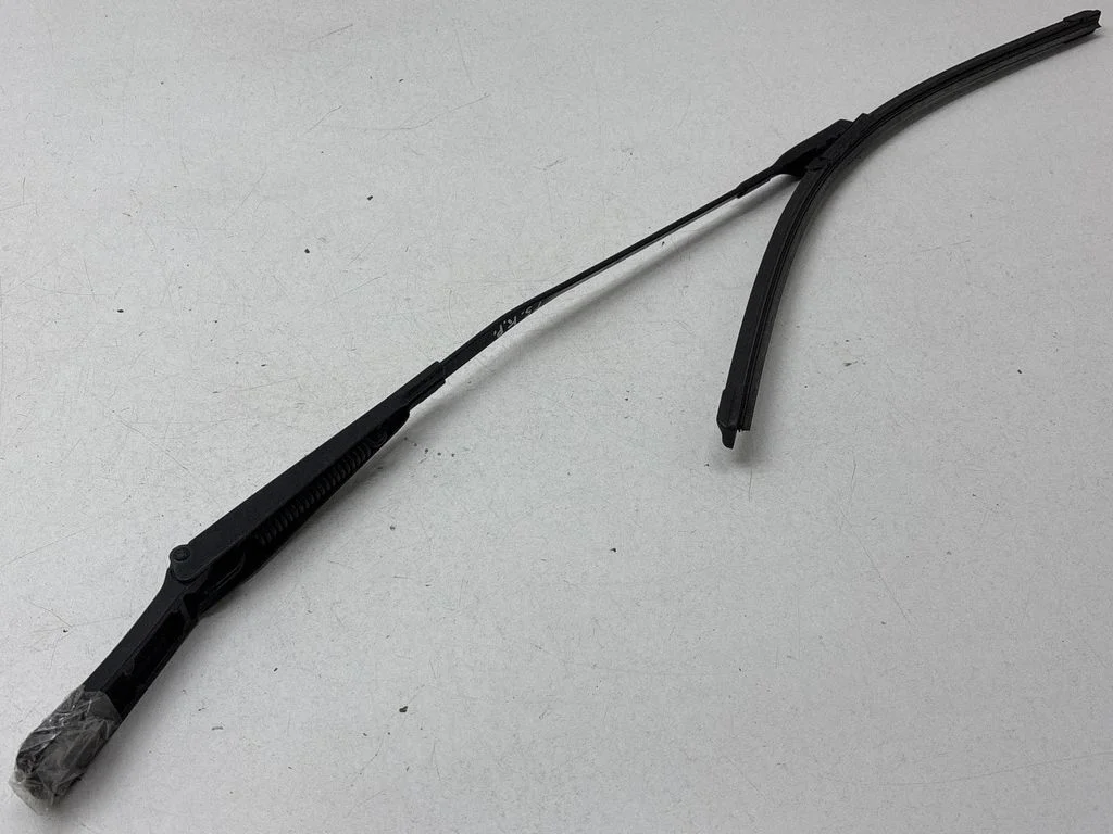 Windshield/front glass wiper blade 7E2955409B