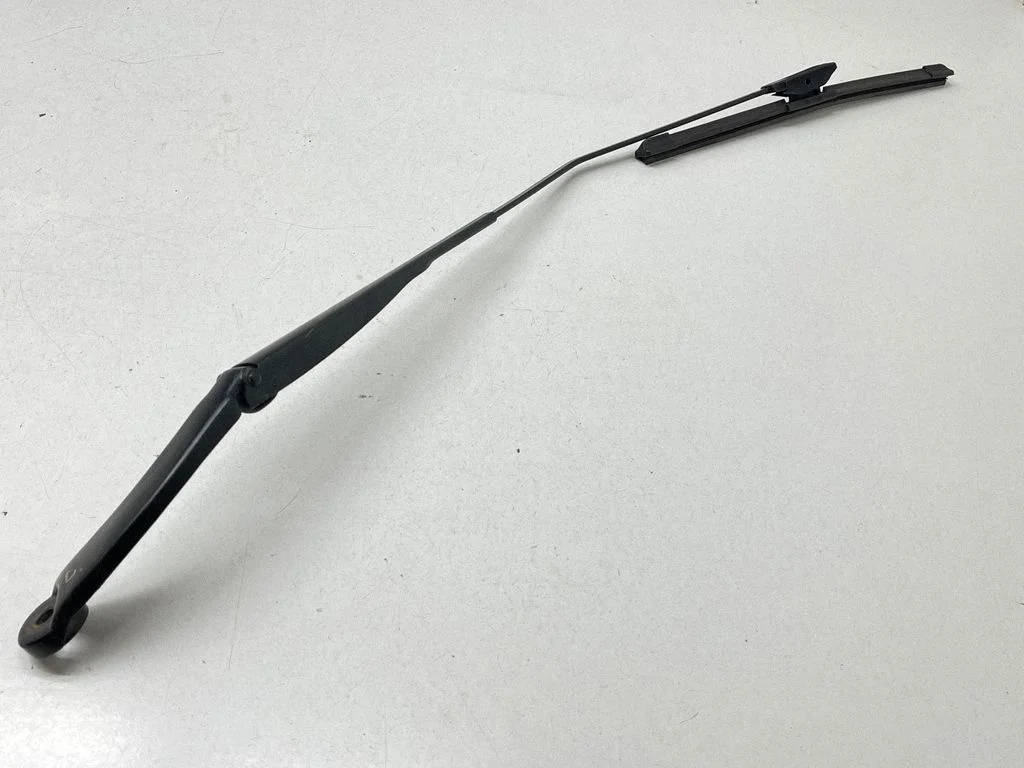 Windshield/front glass wiper blade 288867952R – Renault Captur (2013-2020)