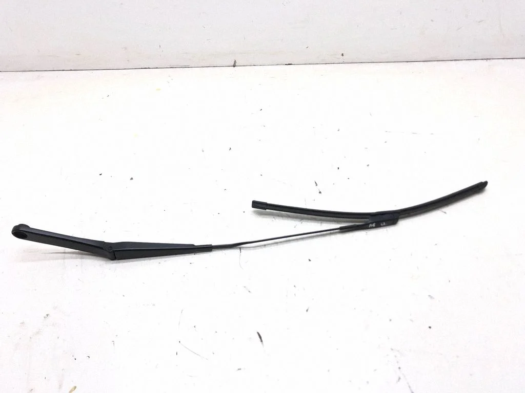 Front wiper blade arm 8t2955407a