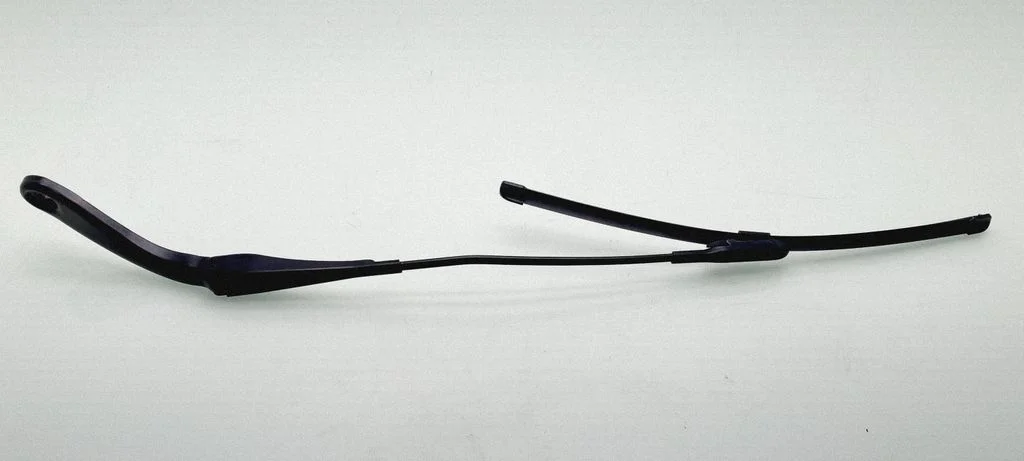 Windshield/front glass wiper blade 61617239520