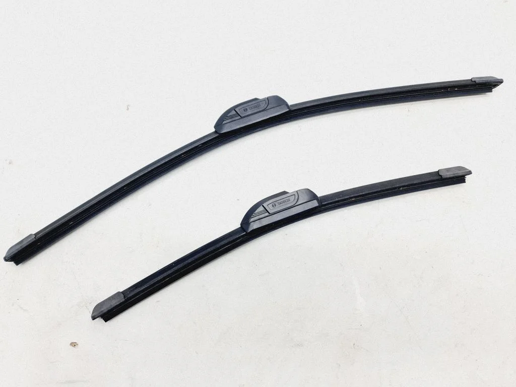 Windshield/front glass wiper blade – Ford Fusion (2006-2012)