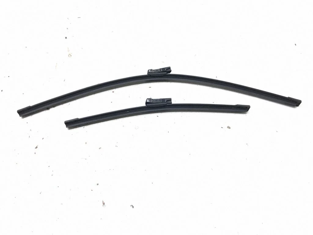 Windshield/front glass wiper blade 81809QVBG4296