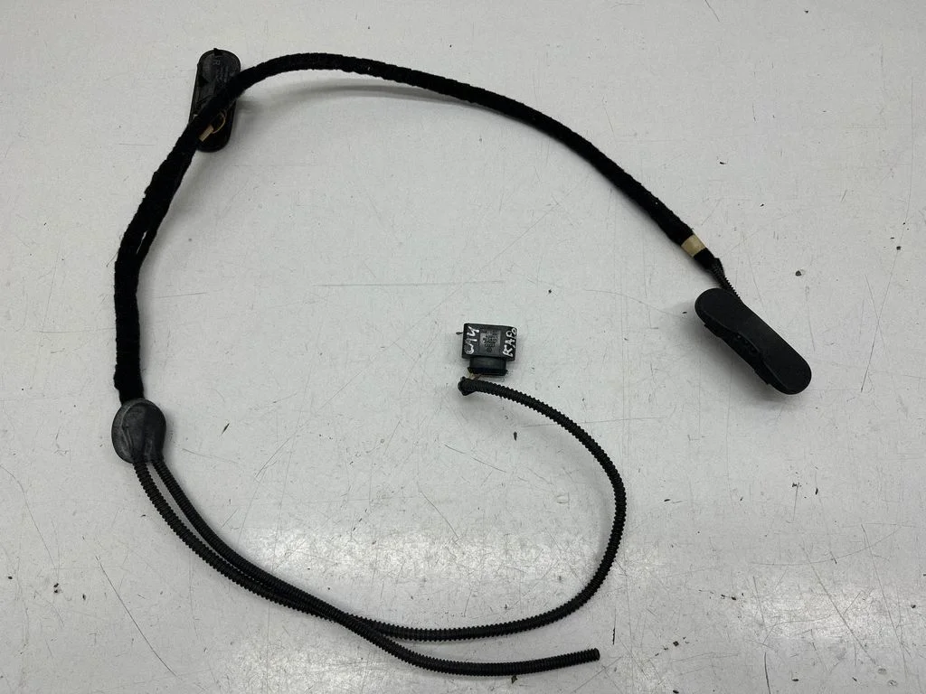 Windshield washer spray nozzle 7P5955988