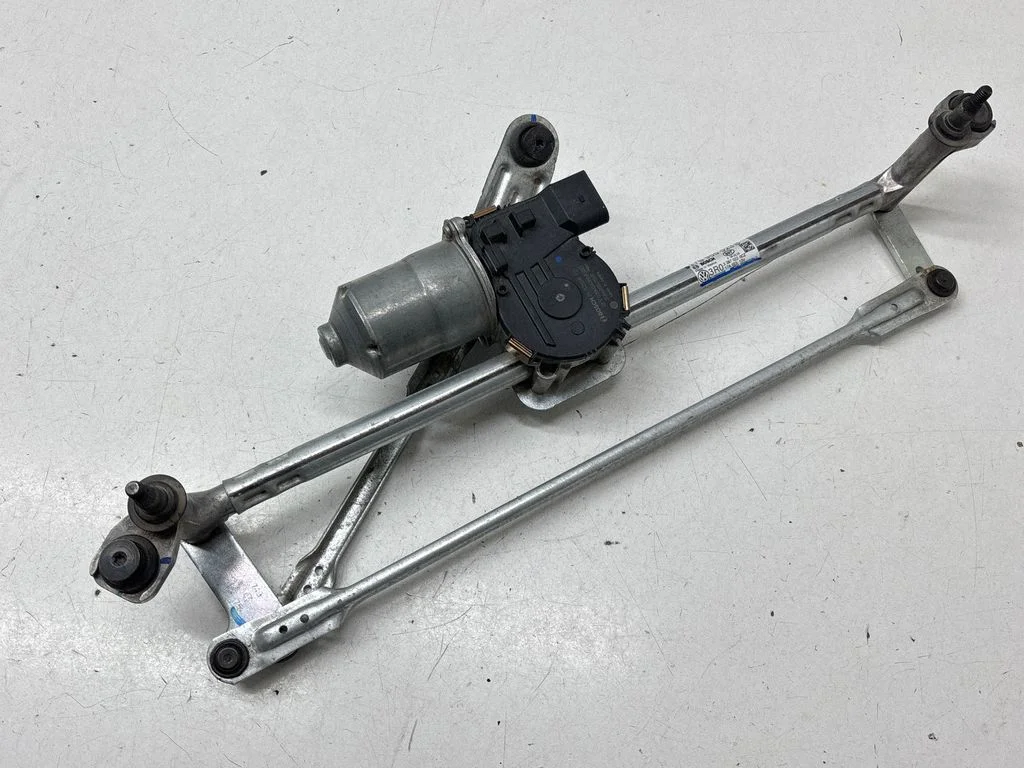 Front wiper linkage and motor 17B955023