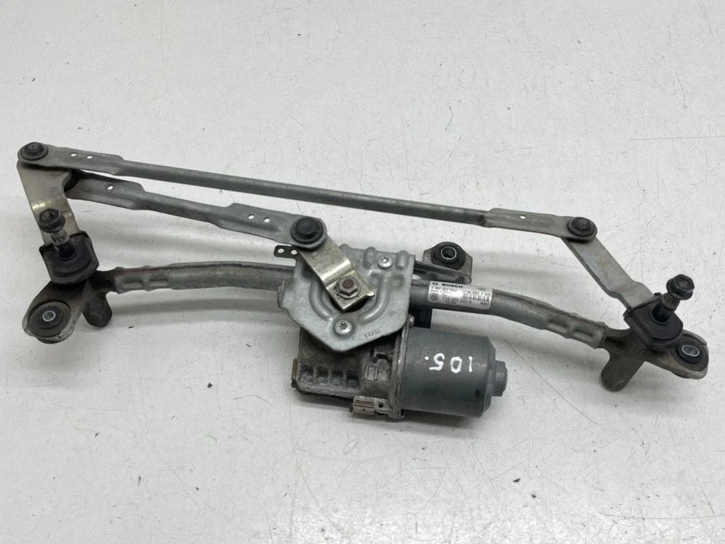 Front wiper linkage and motor 11B955023A
