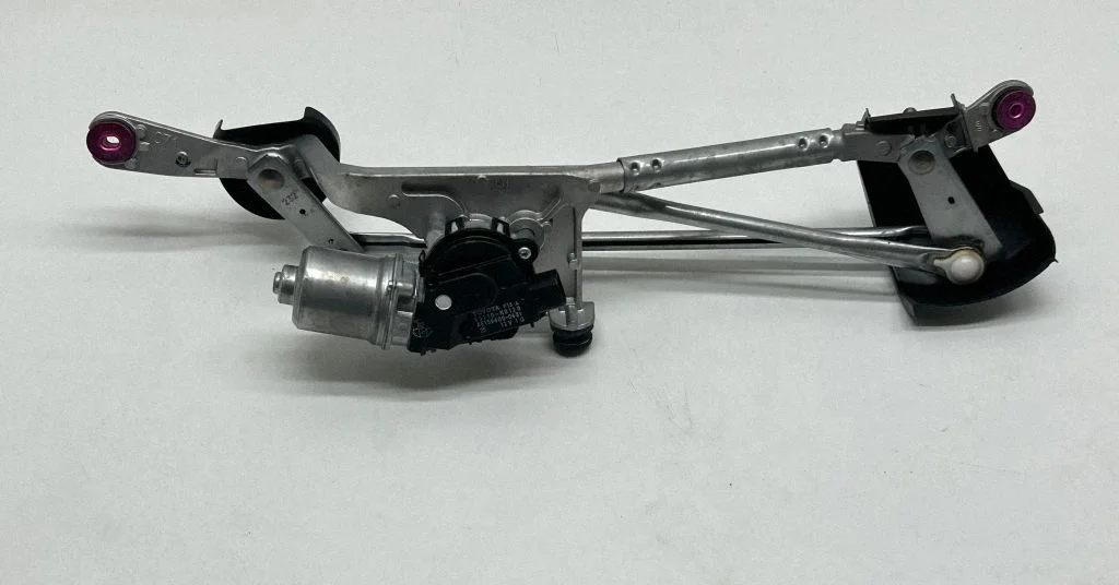 Front wiper linkage and motor 85110K0120