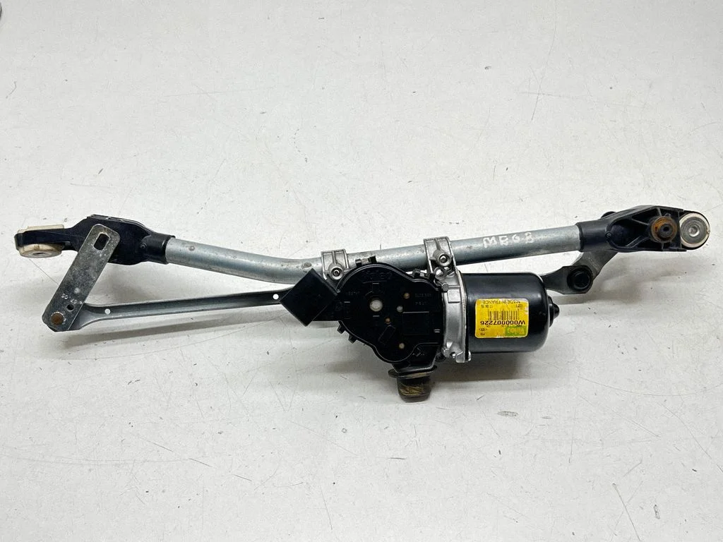 Front wiper linkage and motor W000007226