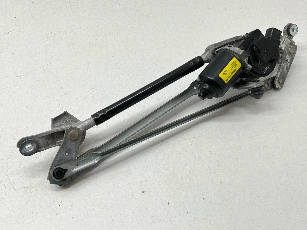 Front wiper linkage and motor 035256120