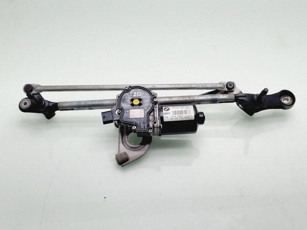 Front wiper linkage and motor – BMW 1 Series F20 F21 (2011-2019)