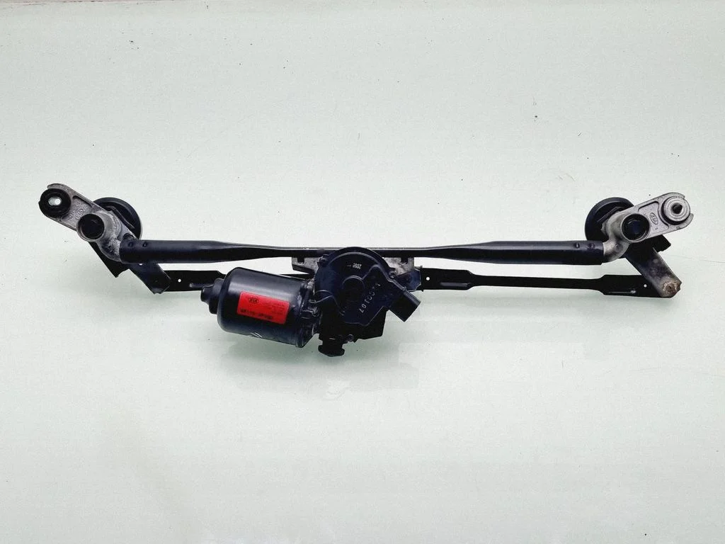 Front wiper linkage and motor 981102P900