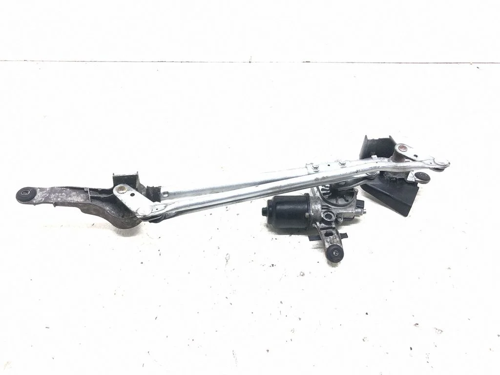 Front wiper linkage and motor