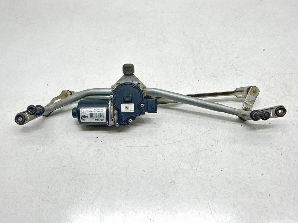 Front wiper linkage and motor SU001A5209