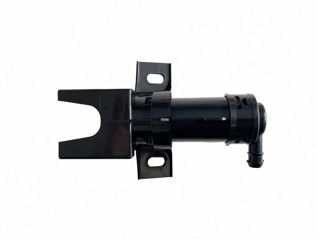Headlight washer spray nozzle – Toyota Land Cruiser (J120) (2002-2009)