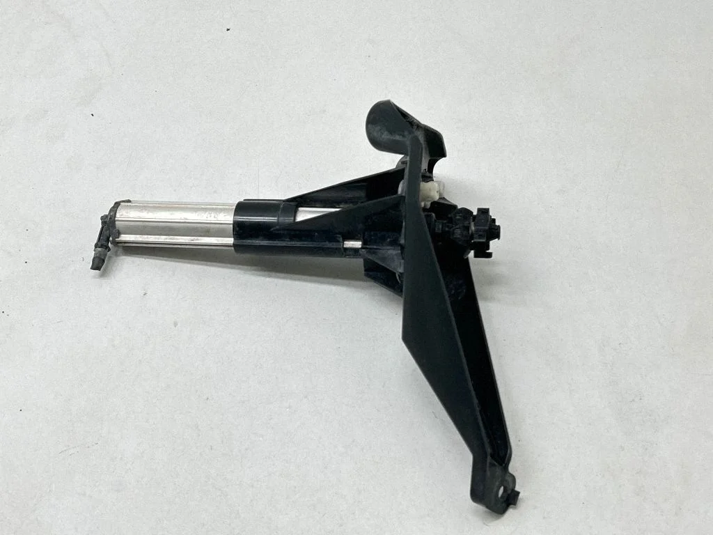 Headlight washer spray nozzle 9677623077