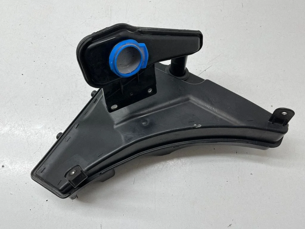 Windshield washer fluid reservoir/tank 95B955453