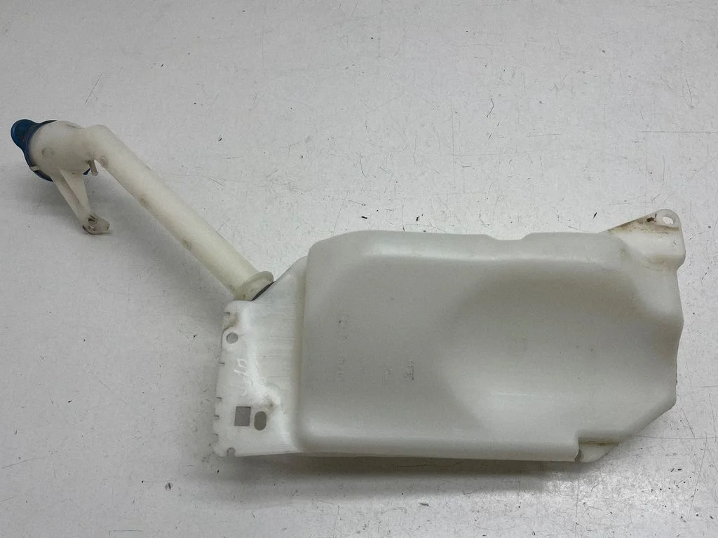 Zbiorniczek spryskiwacza 28910JD000