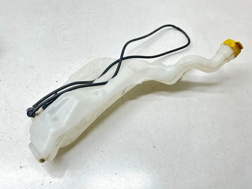 Windshield washer fluid reservoir/tank 289102764R