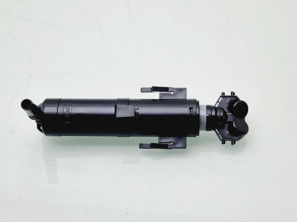 Headlight washer spray nozzle 61677251640