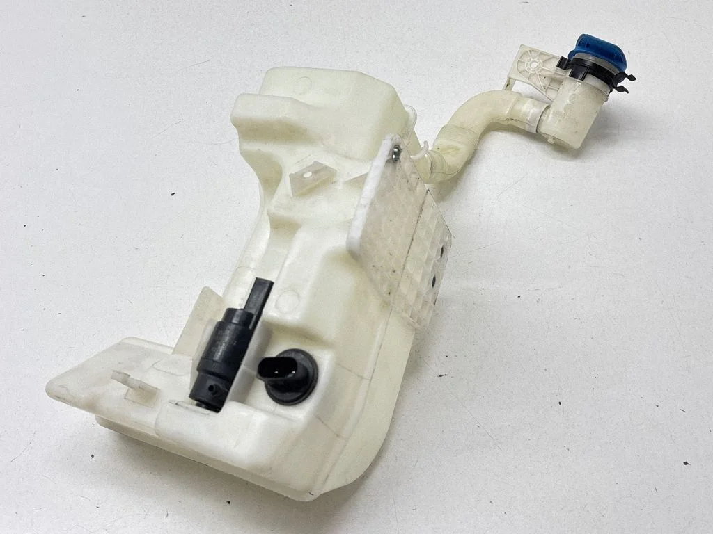 Windshield washer fluid reservoir/tank 5C6955449AF