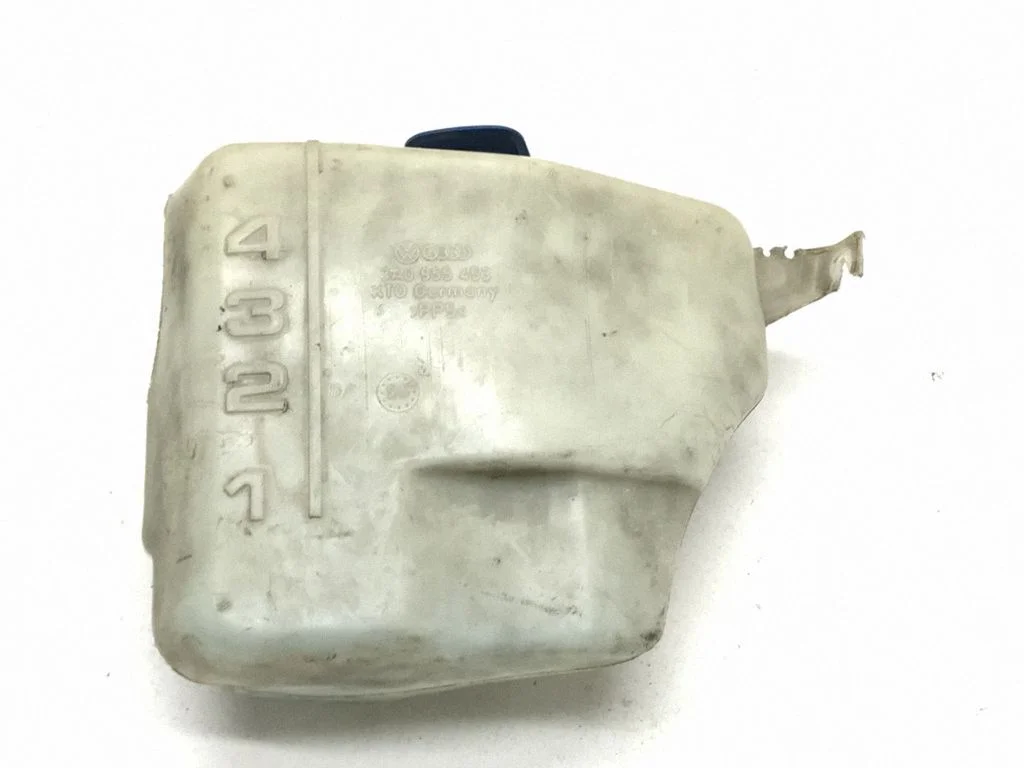 Logu mazgāšanas šķidruma tvertne 3A0955453