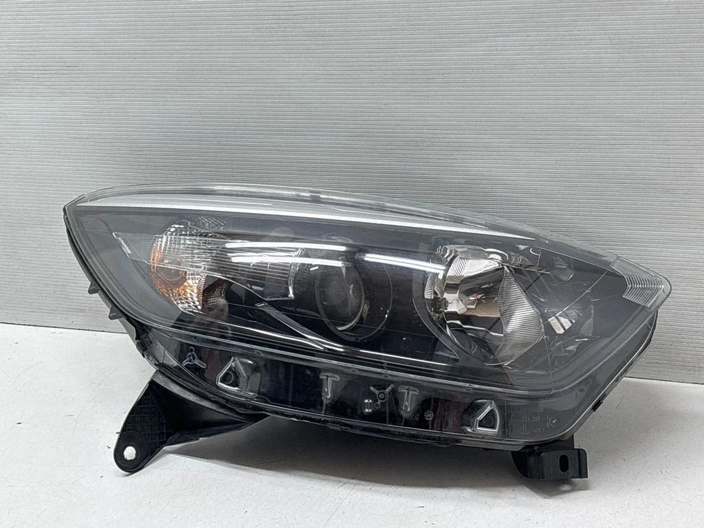 Headlight/headlamp 260105066R – Renault Captur (2013-2020)