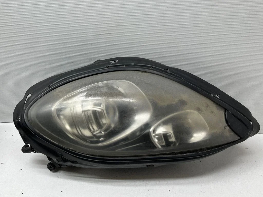 Headlight/headlamp 95B941031