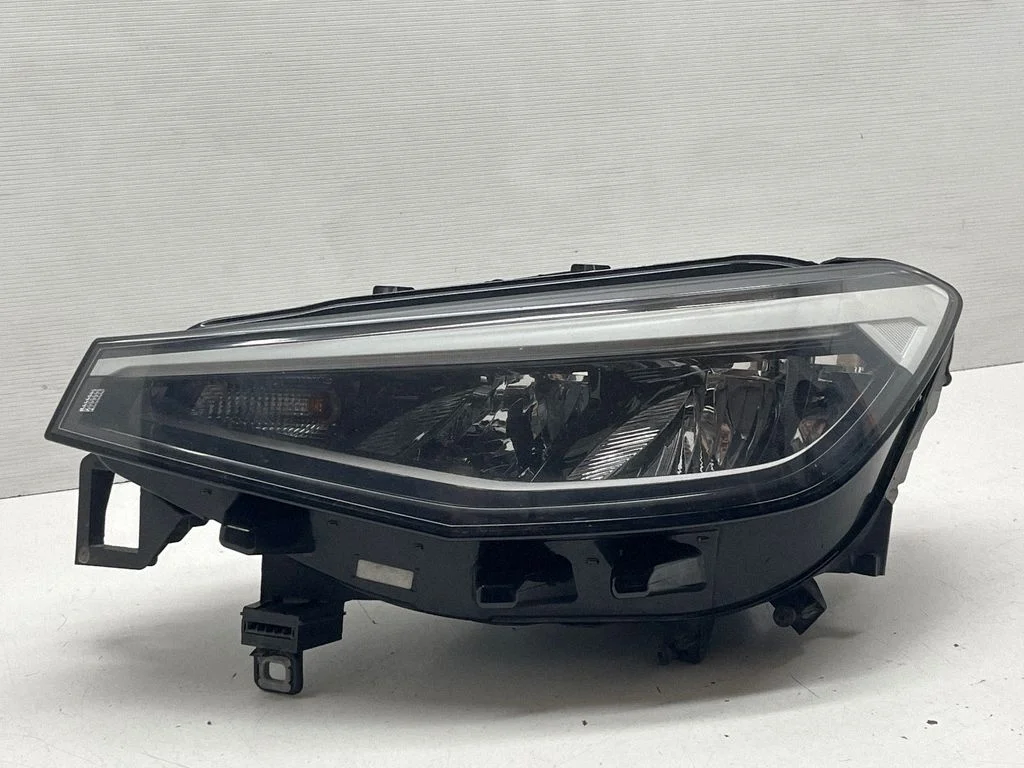Headlight/headlamp 11B941005A