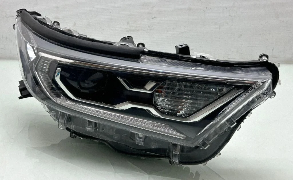 Headlight/headlamp 02A011