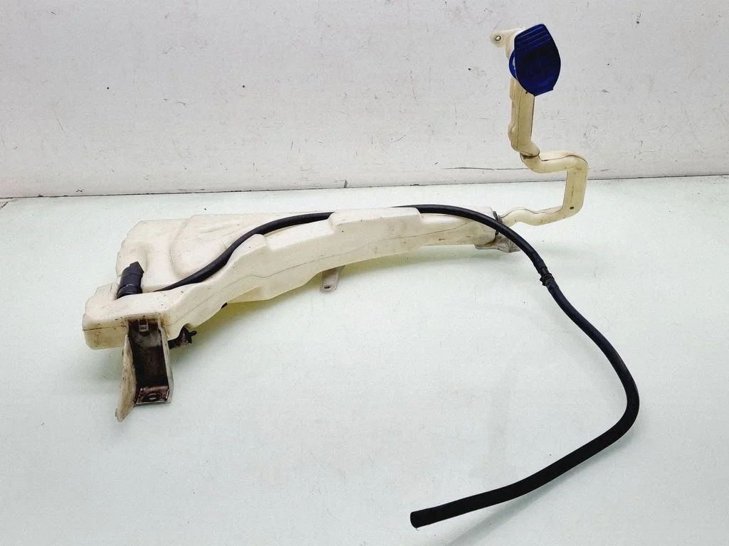 Windshield washer fluid reservoir/tank 7L0955453