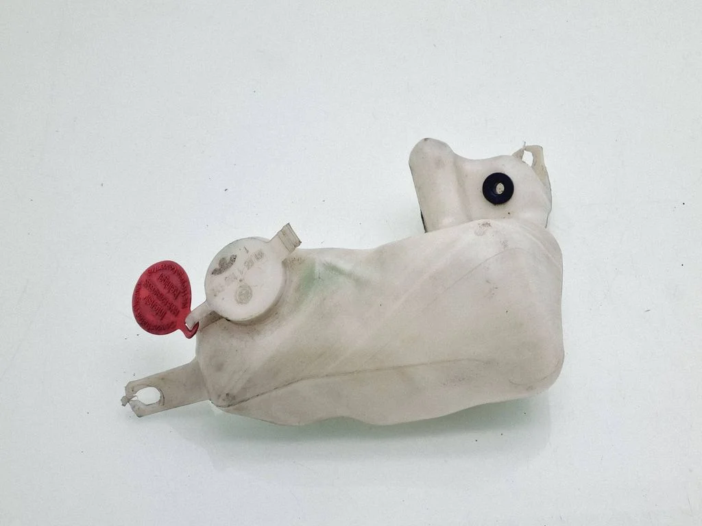 Windshield washer fluid reservoir/tank – BMW 5 Series E39 (1996-2003)