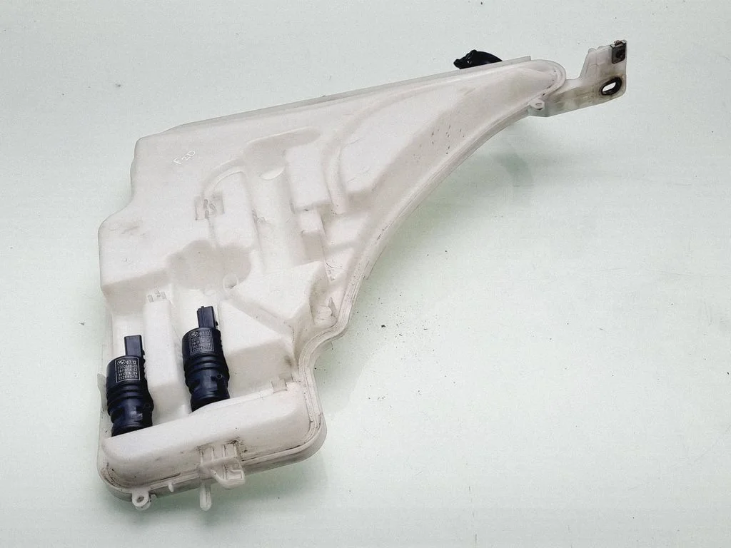 Windshield washer fluid reservoir/tank – BMW 1 Series F20 F21 (2011-2019)